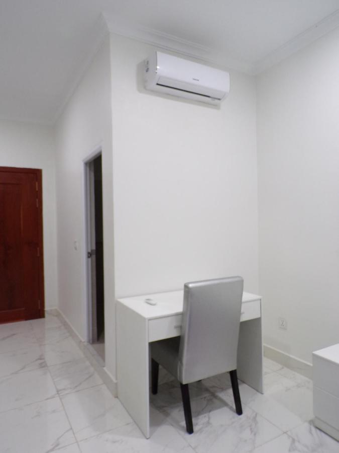 Ananta Aster Lägenhet Phnom Penh Exteriör bild