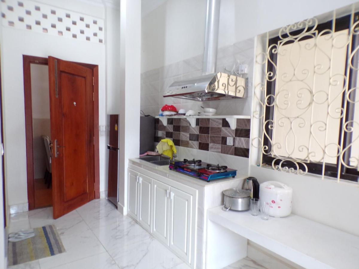Ananta Aster Lägenhet Phnom Penh Exteriör bild